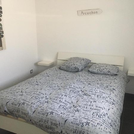 L'Ostalada Villa Sanguinet Bagian luar foto